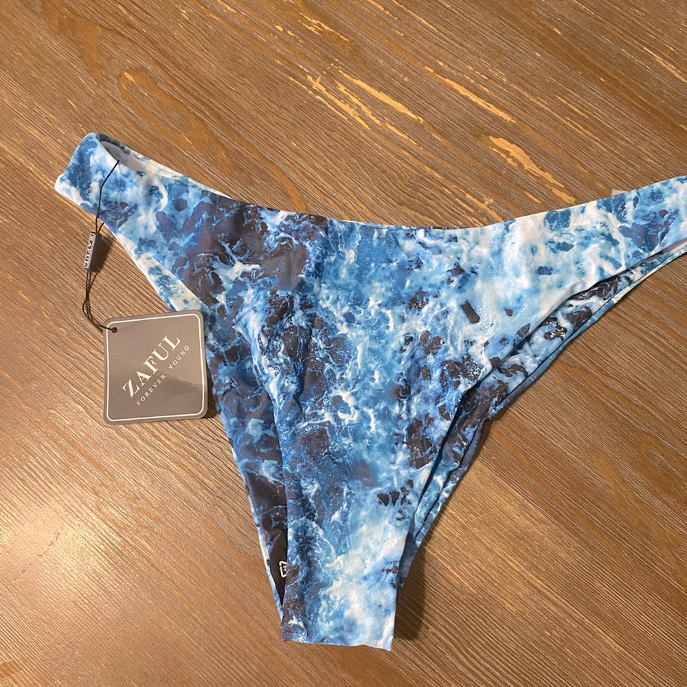 Medium bikini bottom